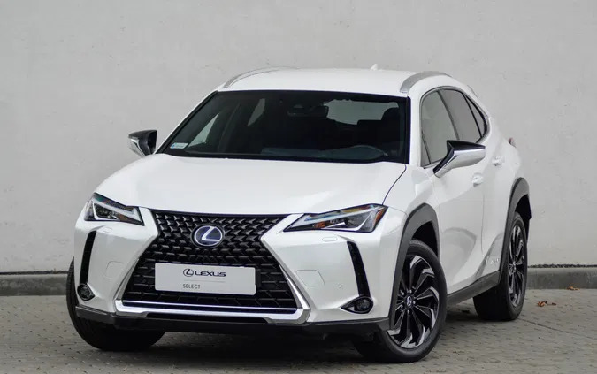 lexus ux Lexus UX cena 144900 przebieg: 16566, rok produkcji 2020 z Kobylin